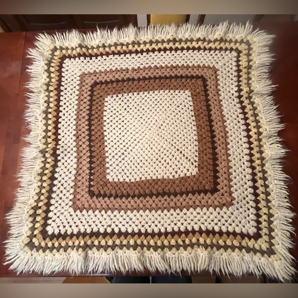 Vintage crocheted knit blanket afghan granny hand knit brown cream white 42X44